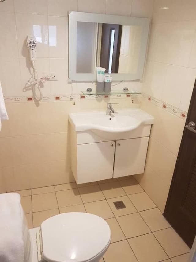 星西門行旅｜緊鄰唐吉軻德/西門町-標準四人房-5