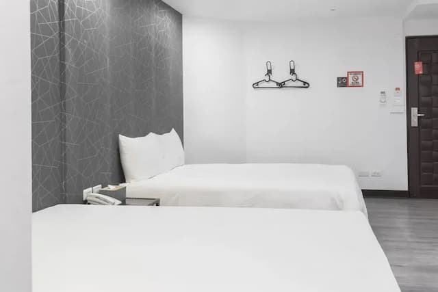 星西門行旅｜緊鄰唐吉軻德/西門町-標準四人房-4