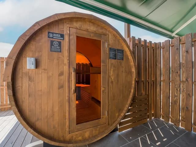 【サウナ】全客室に、高温バレルサウナを設置