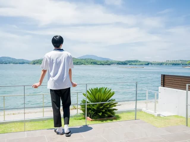 【テラス（イメージ）】天草の透き通った海、広い空、島々を一望できるデッキ