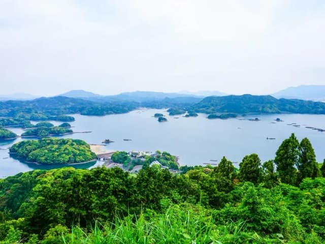 玄海国定公園内いろは島観光もおすすめです
