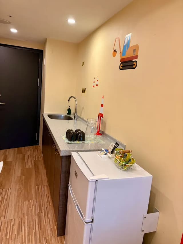 Kidsfun Hotel-Family Room 06-13