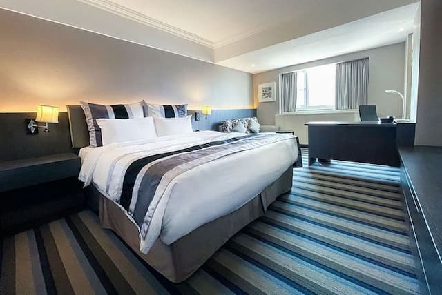 Guide Hotel Kaohsiung Liuhe-Deluxe Double Room-1