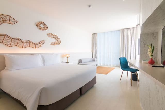 VELA Dhi Udon Thani-Suite Balcony(Room only)-1