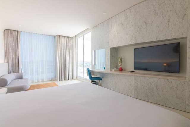 VELA Dhi Udon Thani-Suite Balcony(Room only)-3