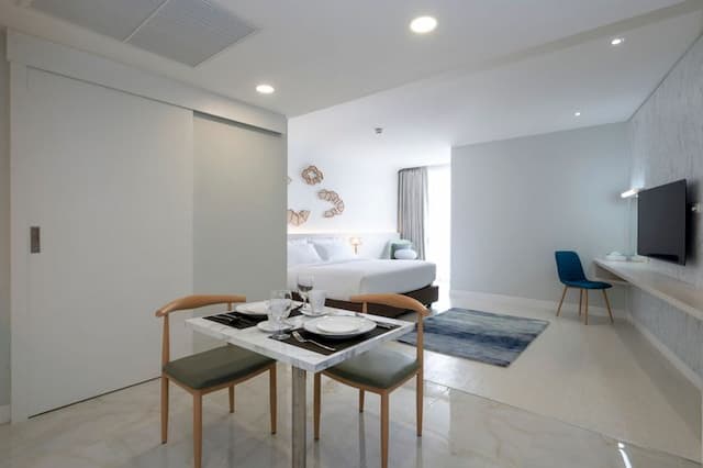 VELA Dhi Udon Thani-Suite Corner(Room only)-4