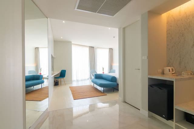 VELA Dhi Udon Thani-Suite Corner(Room only)-3