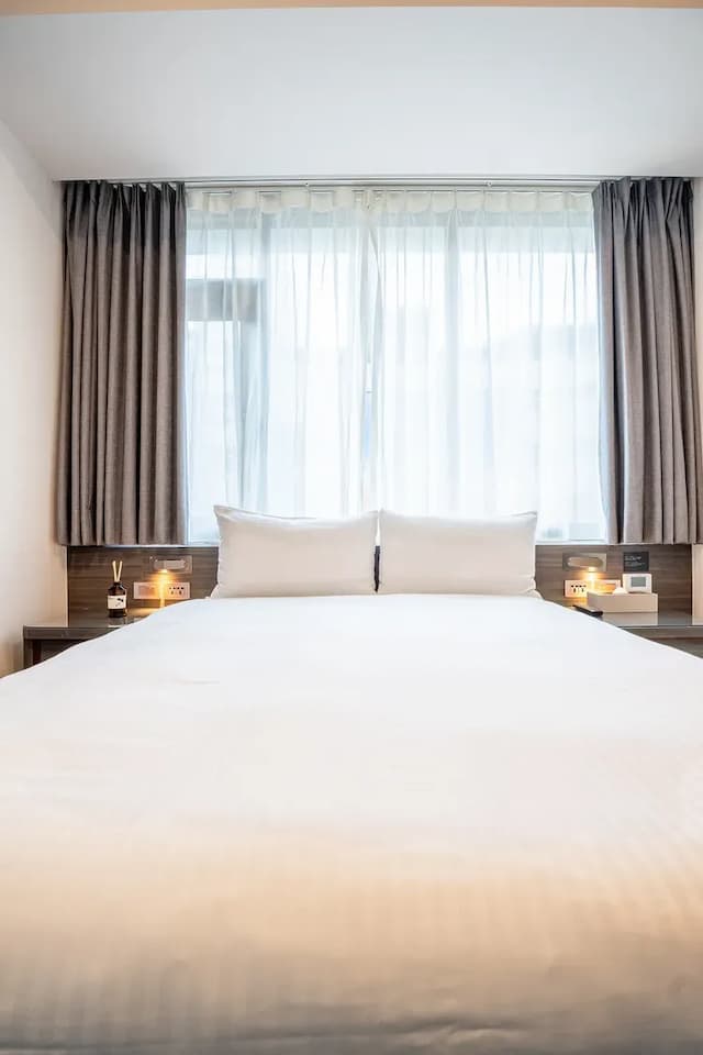 夢樓旅店-雀緻雙人客房-3