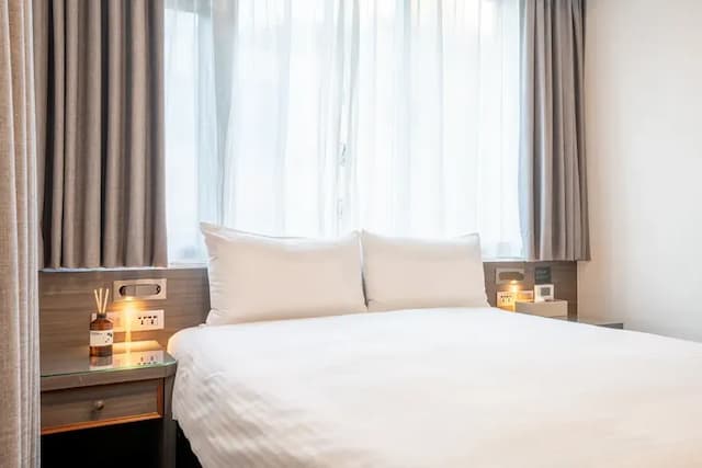 夢樓旅店-雀緻雙人客房-2