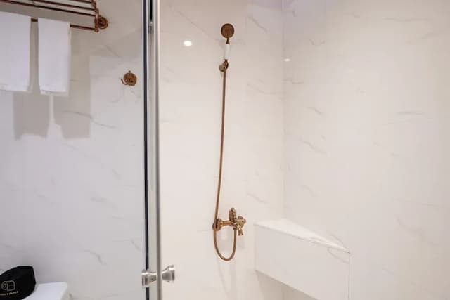 夢樓旅店-經典雙人客房-9