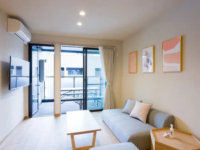 【8名定員 客室一例】リビング