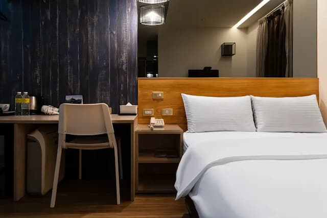 CHECK inn Express Taichung FuXing Hall 2-Deluxe Double Room-6