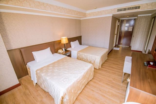 漢彌敦大飯店-豪華雙床房-4