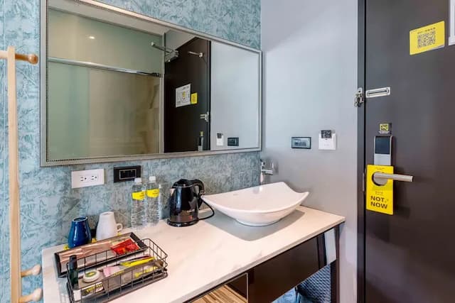 雀客旅館台中自由-雀躍雙人客房-11