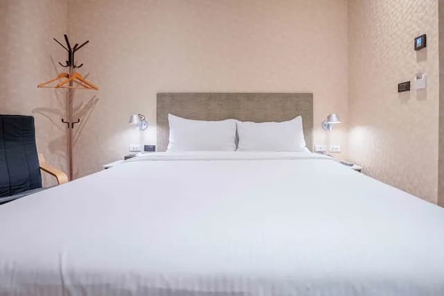 雀客旅館台中自由-經典雙人客房-4