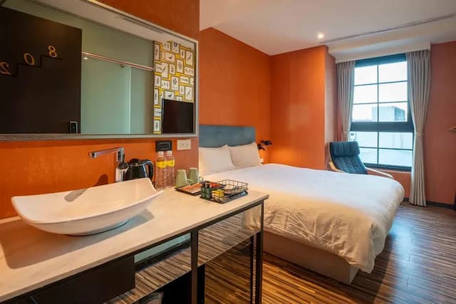 雀客旅館台中自由-經典雙人客房-7