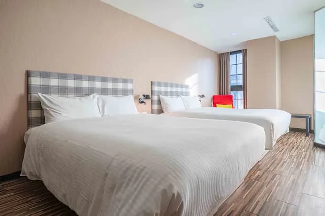 雀客旅館台中自由-雀緻家庭客房-4