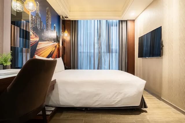 承攜行旅台中自由-承光雙人客房-2