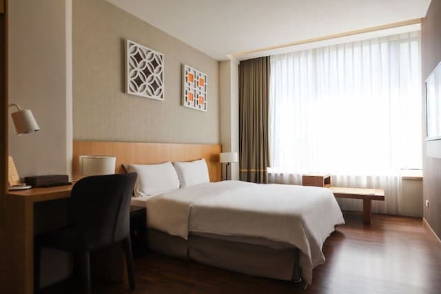 Roots Chew Hotel-Deluxe Double Room-5