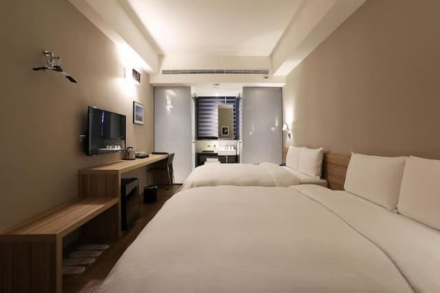 米樂旅店-豪華三人房(含早餐)-4