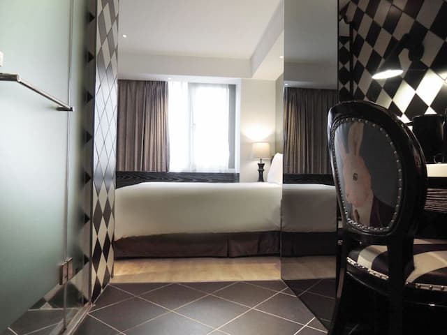 CHECK inn Taipei Main Station-Superior Double Room-2