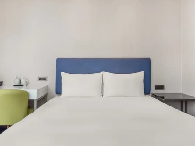 CHECK inn Taipei Xinyi-Classic Double Room-5