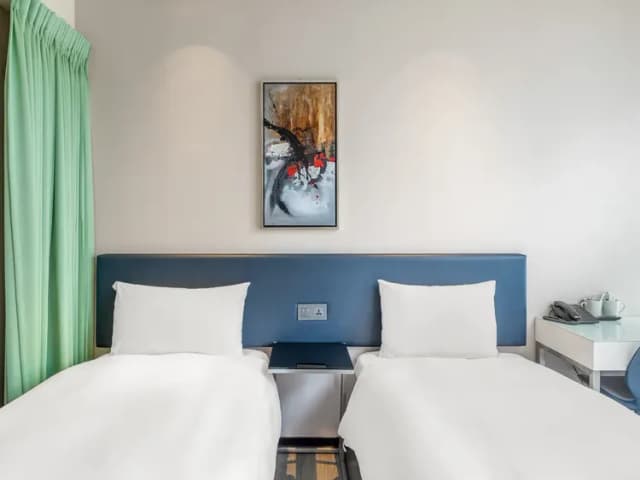 CHECK inn Taipei Xinyi-Superior Twin Room-4