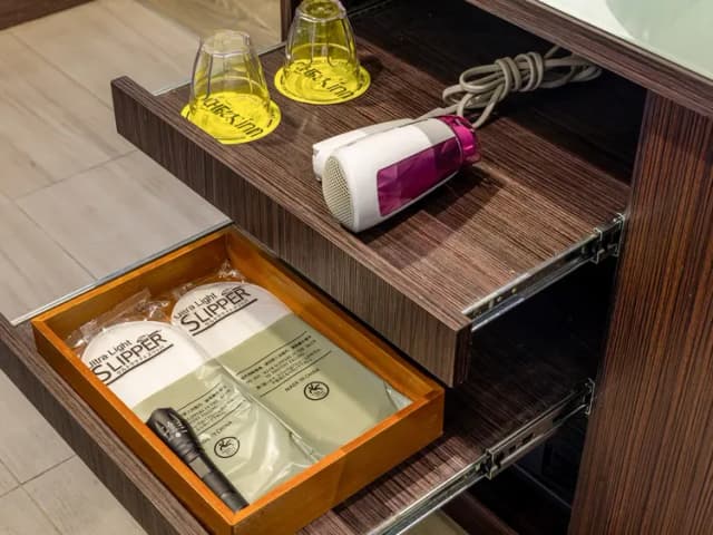CHECK inn Taipei Xinyi-Deluxe Double Room with 101 View-12