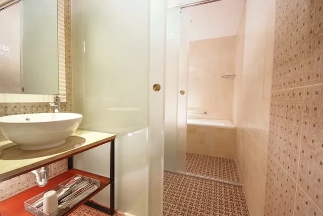 CHECK inn Express Taipei Station-Deluxe Quadruple Room-7