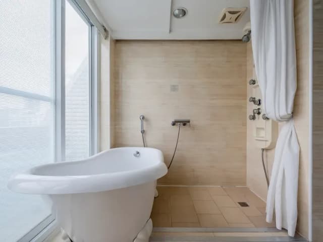 ガイド ホテル カオション シンクーチャン-Superior Triple Room-13