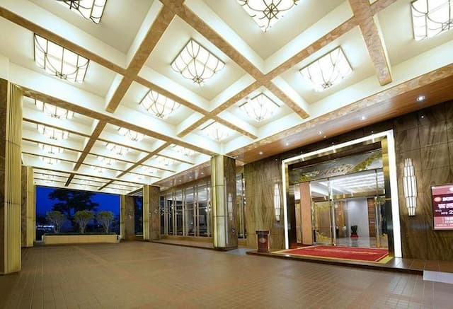 雀客藏居台南永康｜多項親子設施、鄰近火車站-經典家庭客房-6