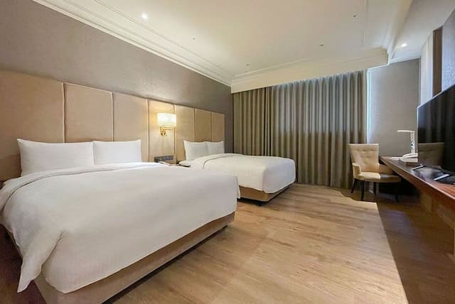 雀客藏居台南永康｜多項親子設施、鄰近火車站-經典家庭客房-1