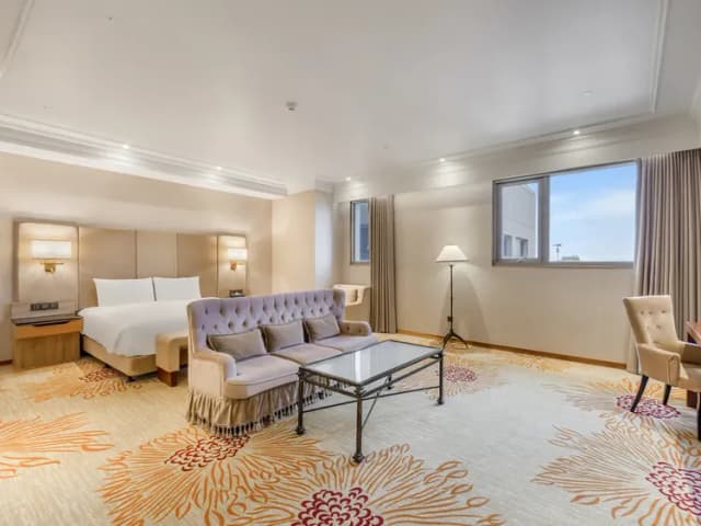 CHECK inn Select Tainan Yong Kang-Deluxe Double Room-1