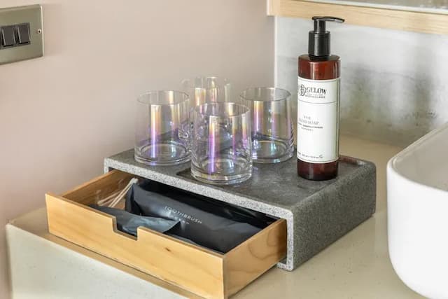 宅屋｜帆船石沙灘5分鐘腳程｜新上架-海景四人房【不挑房】-10