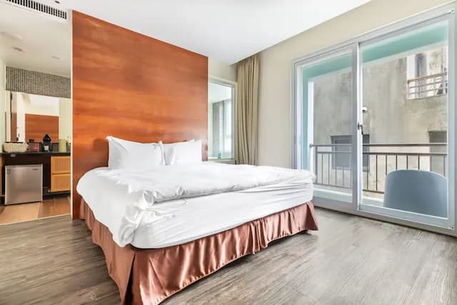 宅屋｜帆船石沙灘5分鐘腳程｜新上架-側面海景雙人房-1