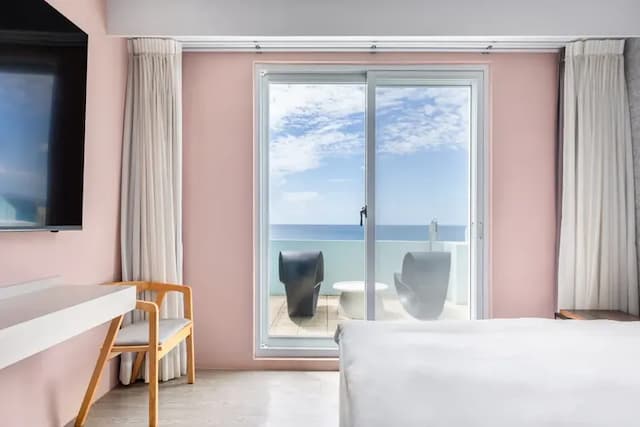 宅屋｜帆船石沙灘5分鐘腳程｜新上架-豪華海景雙人房【不挑房】-5