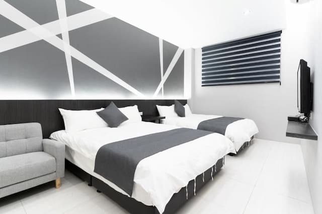 L-house時尚會館 | 10 -20人宜蘭包棟 | 烤肉、電動麻將、KTV-【20人包棟】雙人房2間+四人房2間+八人房1間-4