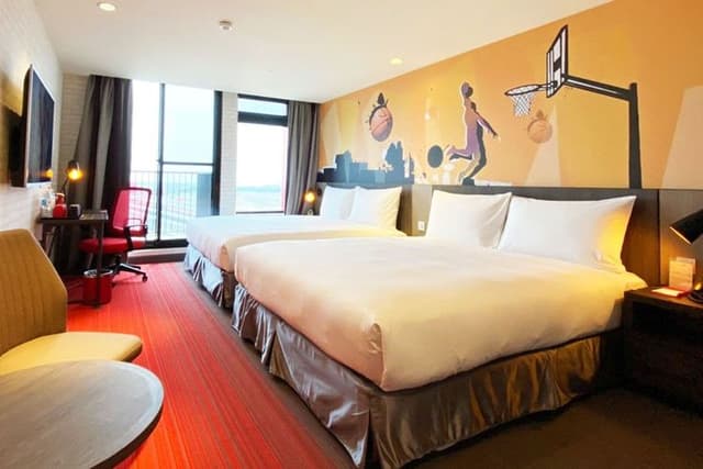 T11 T12麗寶賽車主題旅店-極限客房｜四人入住-1