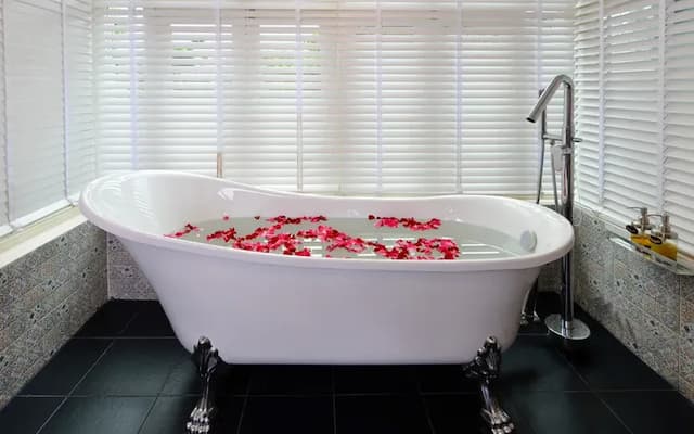 Siam Champs Elyseesi Unique Hotel - SHA Extra Plus-Junior Suite King-5