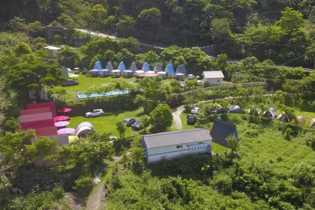 4｜瑪雅營區側拍景觀