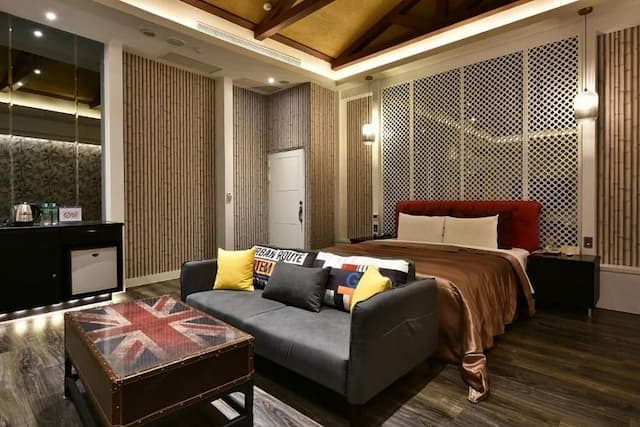 台中威尼斯汽車旅館-高級雙人房－附 SPA 浴缸（18:00 後入住）-1