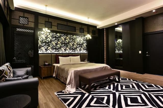 台中威尼斯汽車旅館-豪華雙人房（18:00 後入住）-2