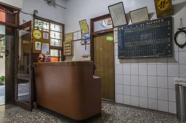 133 HOTEL-Quadruple Room-3