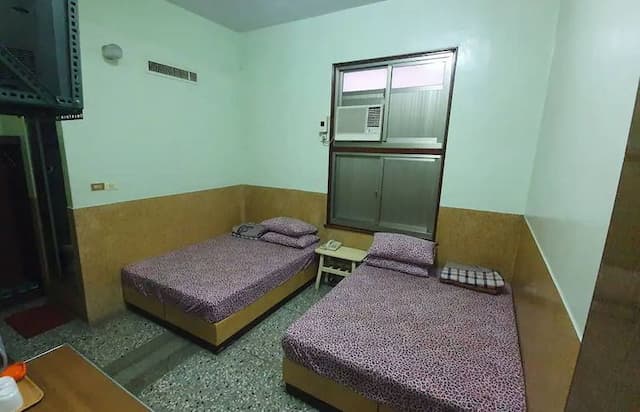 133 HOTEL-Quadruple Room-1