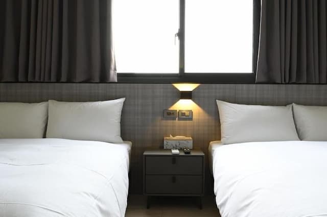 衡定理台南安平包棟民宿·理蓄｜10-20人包棟｜知名美食節目指定合作旅宿｜設有麻將、烤肉、廚房、浴缸｜特約烤肉店家｜豪宅體驗｜軟水系統｜精油沐浴備品｜鄰近漁光島-包棟-5