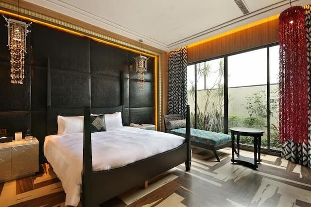 同等級房型依設計不同，設備略有不同，以實際現場提供為準