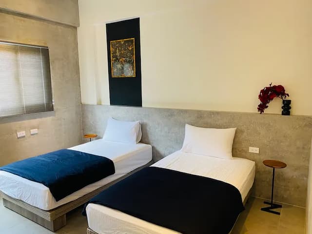 Midsummer Guest House-Double room (two plus single beds)-201-1