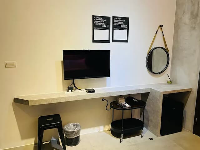 Midsummer Guest House-Double room with balcony (standard double bed)-202-4