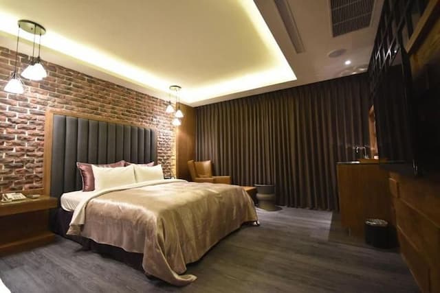 Song Xia Motel-Standard Double Room(Check-in at 17:00 on weekdays, Check in at 21:00 on Saturday)｜Breakfast included-4