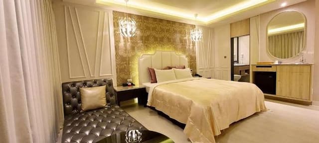 Song Xia Motel-Deluxe Double Room (Check in at 17:00 on weekdays, Check in at 21:00 on Saturday)｜Breakfast included-5